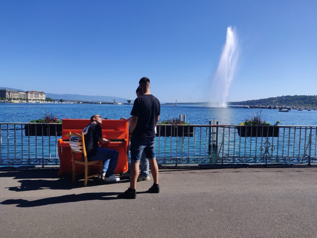 Piano en Ville de Genève / Jardin Anglais