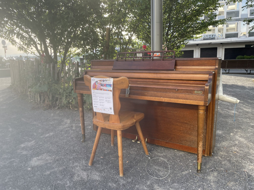 Piano en Ville de Genève / Place du Rhône